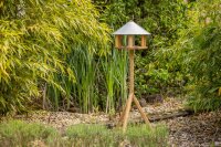 ESSCHERT DESIGN Futterhaus aus Eiche mit Zinkdach und Silo