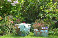 ESSCHERT DESIGN Faltbarer Gartengerätehocker "Rosen"