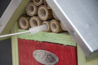 ESSCHERT DESIGN Insektenhotel aus Kiefernholz, M