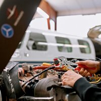 KNIPEX 81 11 250 Siphon-und Connectorenzange 250 mm